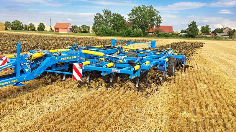 Chisel cultivators